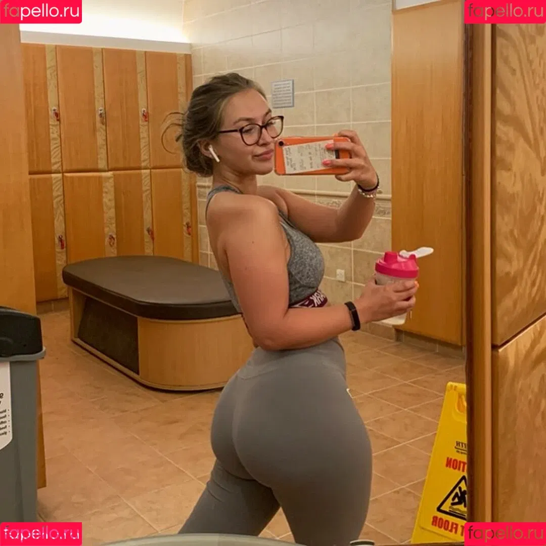MyProtein / _fitnessbyamee / u157829302 Onlyfans Photo Gallery 