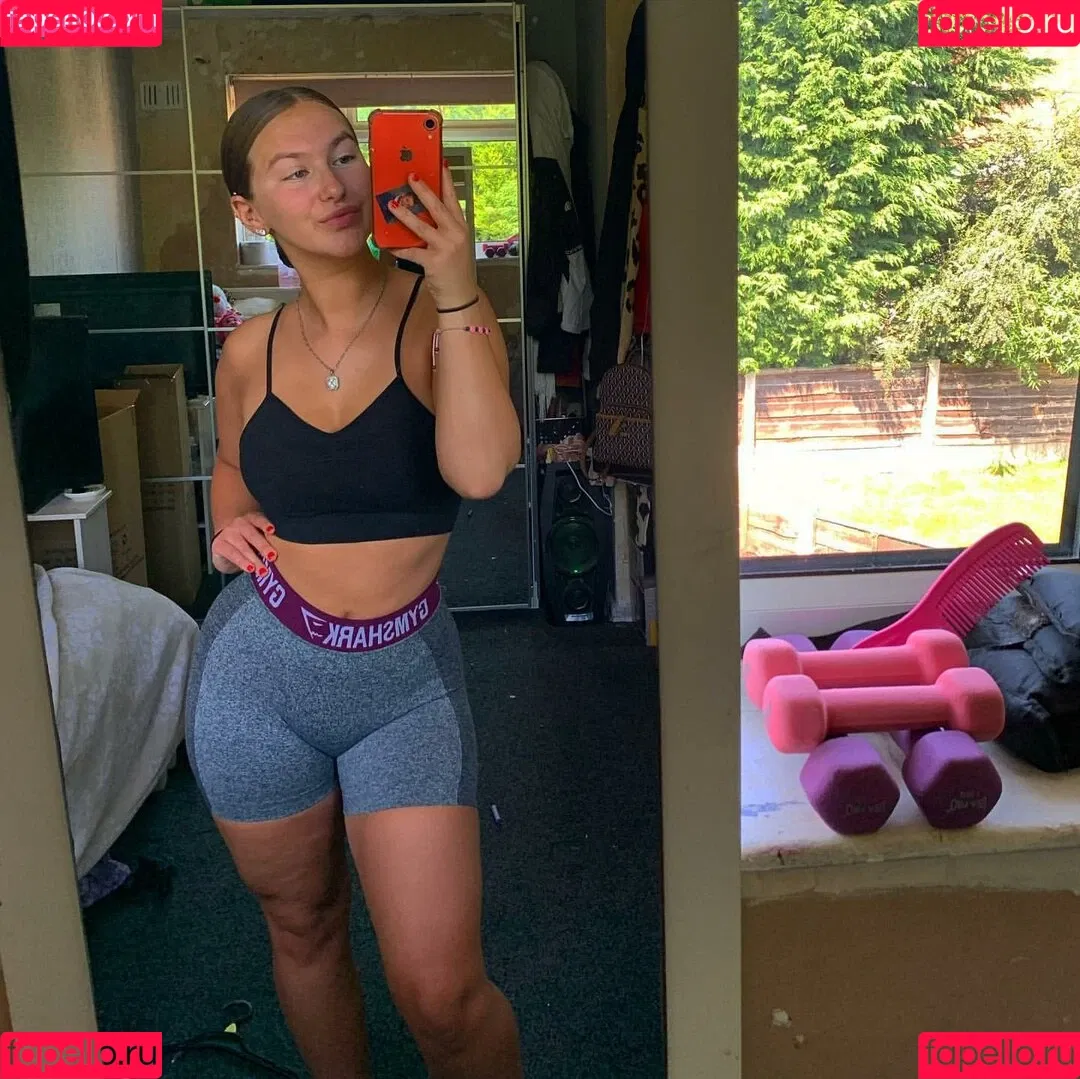 MyProtein / _fitnessbyamee / u157829302 Onlyfans Photo Gallery 