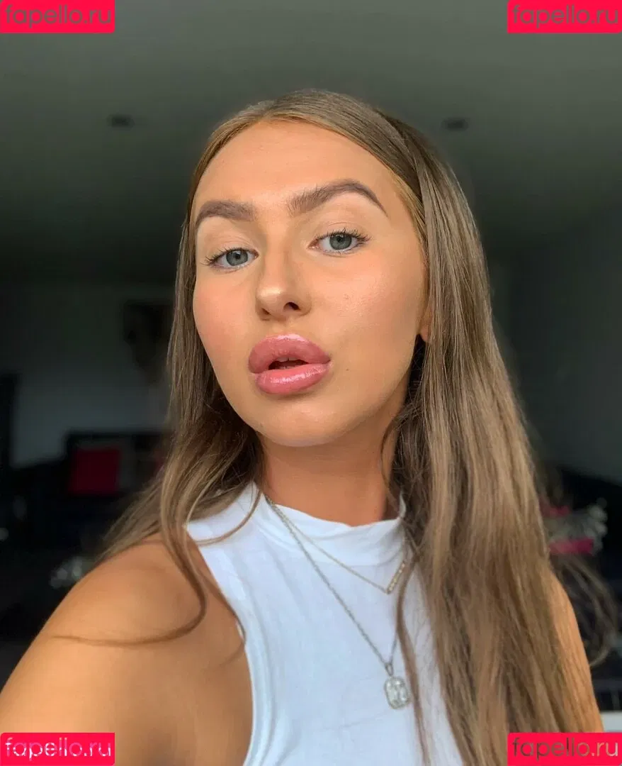 MyProtein / _fitnessbyamee / u157829302 Onlyfans Photo Gallery 