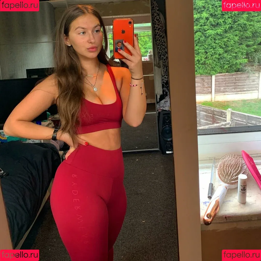 MyProtein / _fitnessbyamee / u157829302 Onlyfans Photo Gallery 