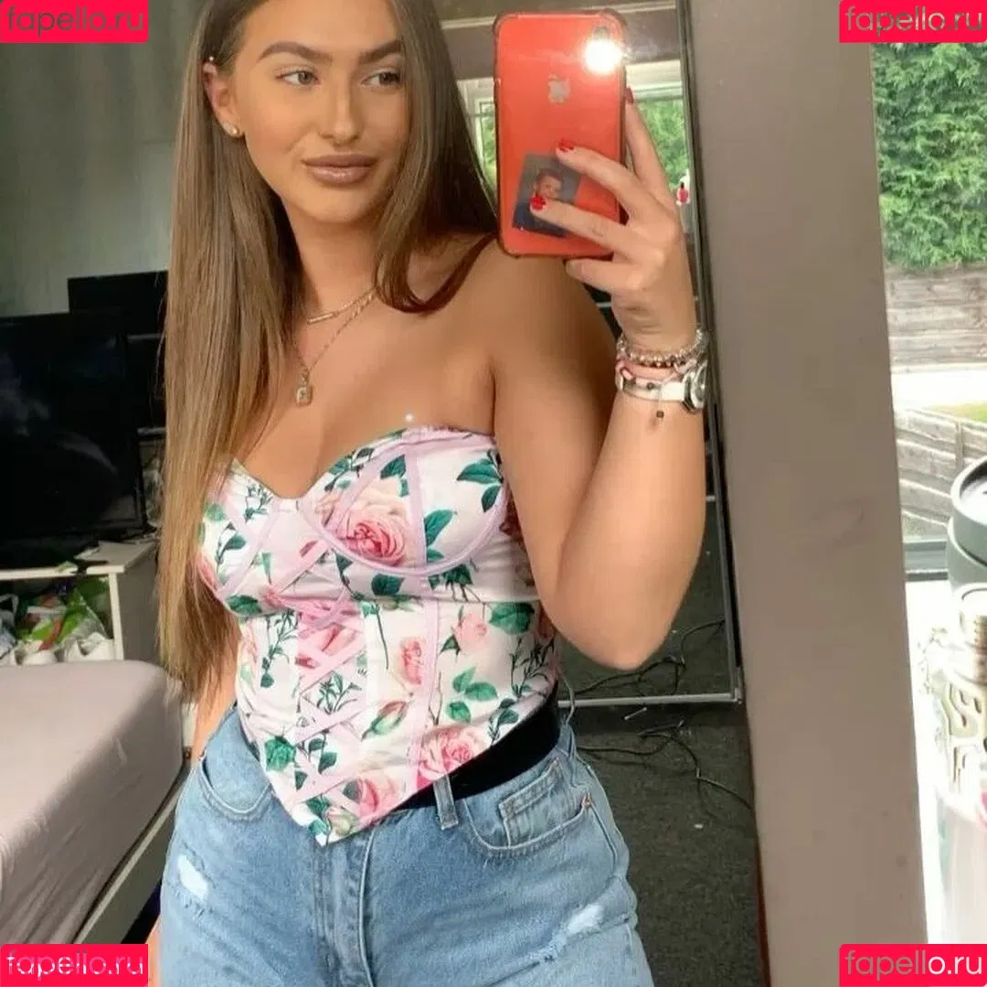 MyProtein / _fitnessbyamee / u157829302 Onlyfans Photo Gallery 