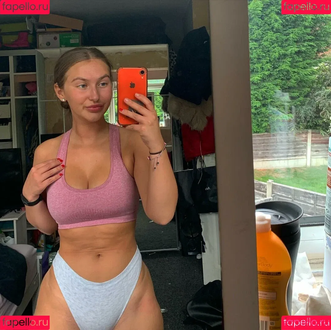 MyProtein / _fitnessbyamee / u157829302 Onlyfans Photo Gallery 