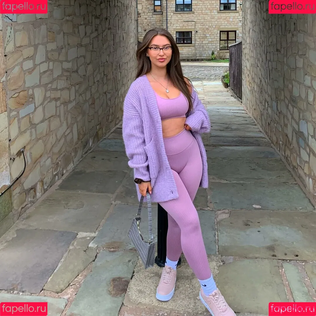 MyProtein / _fitnessbyamee / u157829302 Onlyfans Photo Gallery 