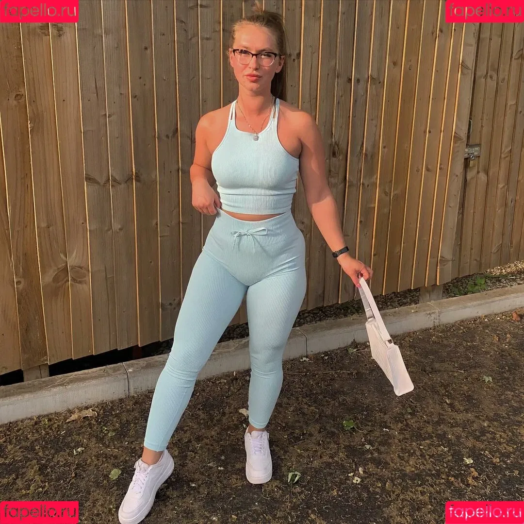 MyProtein / _fitnessbyamee / u157829302 Onlyfans Photo Gallery 