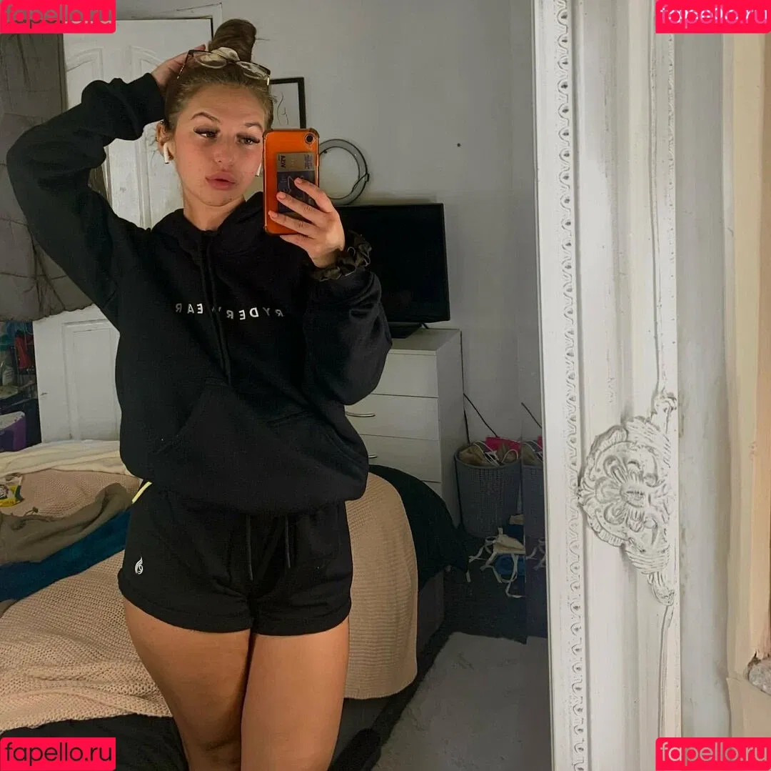 MyProtein / _fitnessbyamee / u157829302 Onlyfans Photo Gallery 