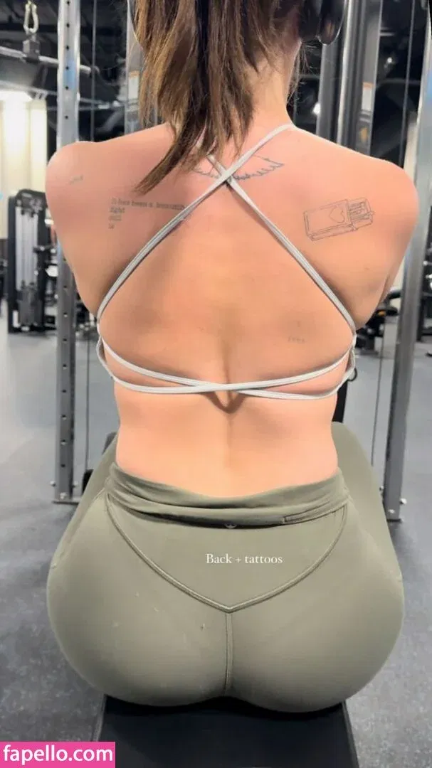 Sophie43 / l3avem3alone / soph8983 / sophia8983 Onlyfans Photo Gallery 