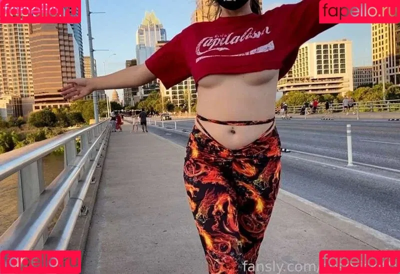 CosmicKitti / cosmickitty._ Onlyfans Photo Gallery 