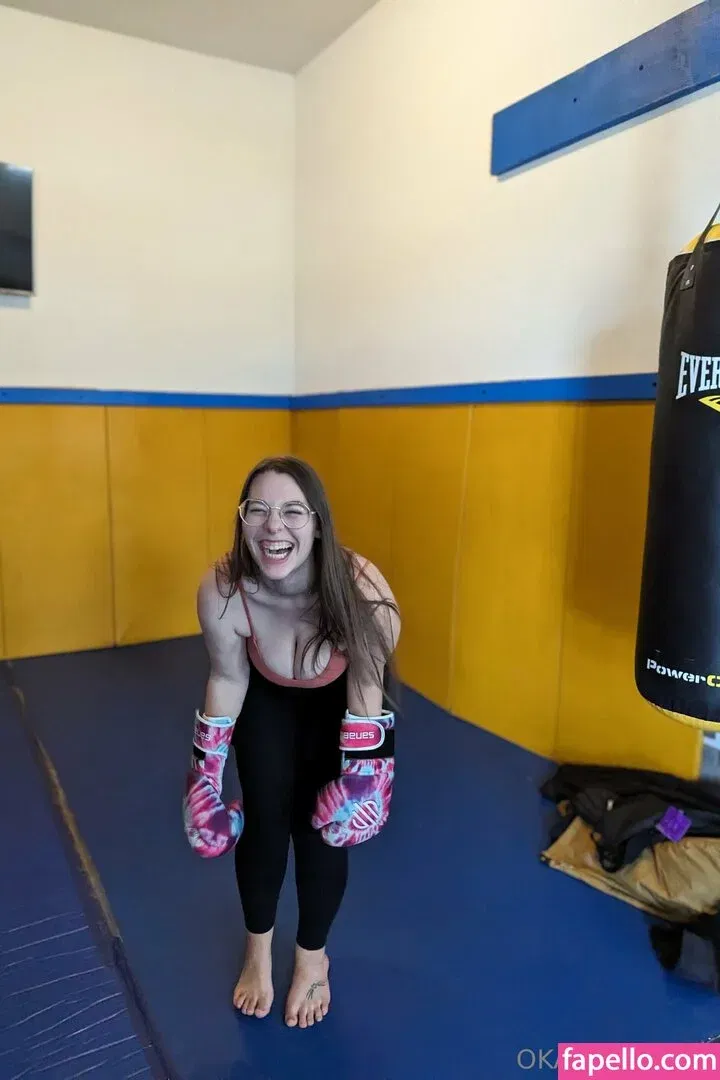 okay.kaylakayy / okaykaylakayy Onlyfans Photo Gallery 