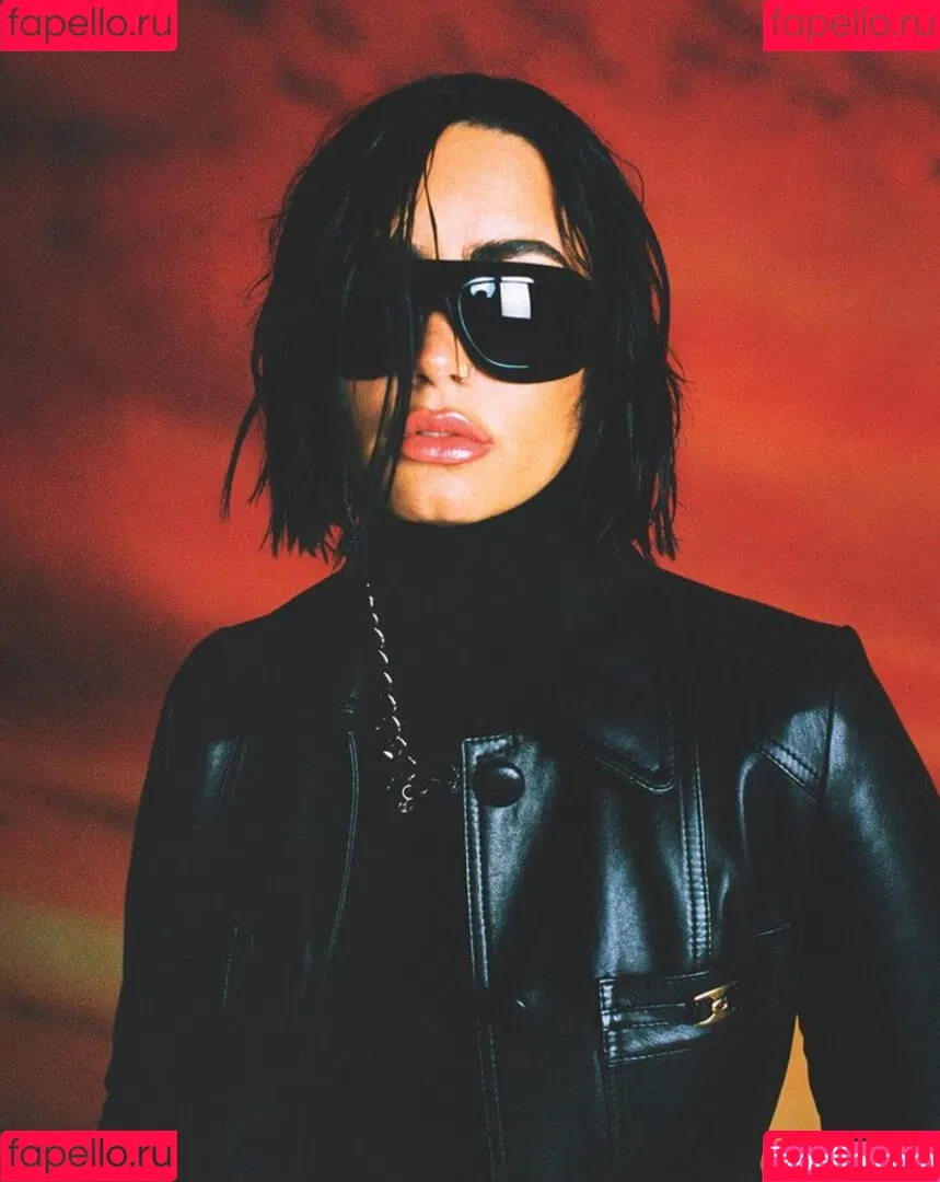 Demi Lovato / ddlovato Onlyfans Photo Gallery 