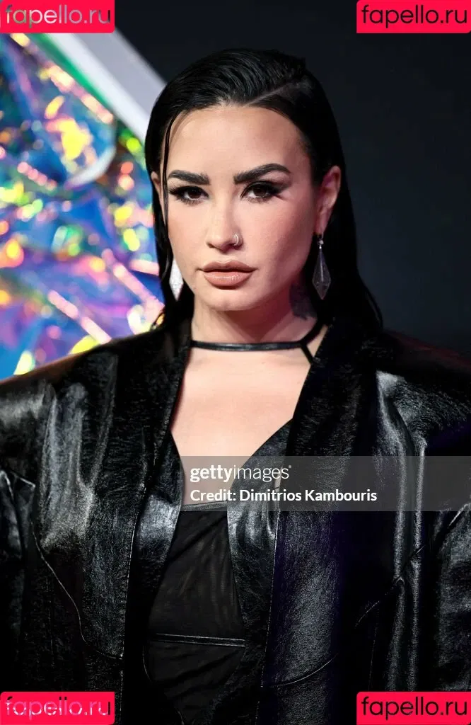 Demi Lovato / ddlovato Onlyfans Photo Gallery 