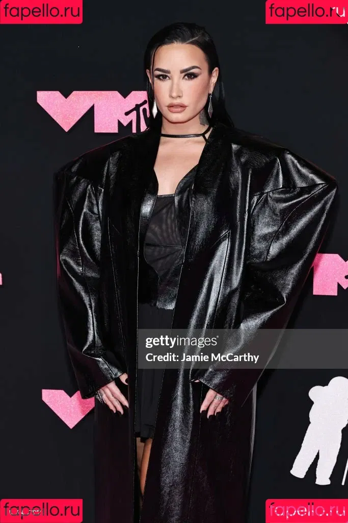 Demi Lovato / ddlovato Onlyfans Photo Gallery 