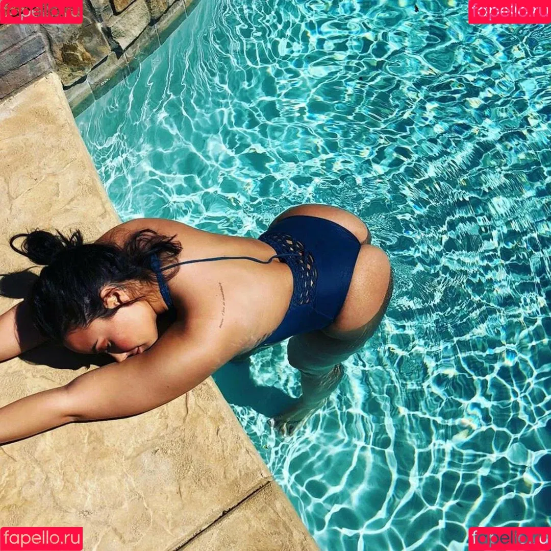 Demi Lovato / ddlovato Onlyfans Photo Gallery 