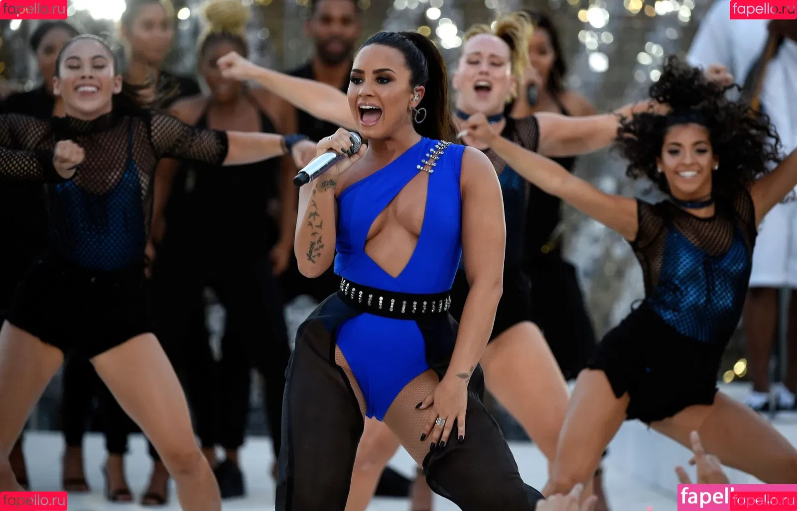 Demi Lovato / ddlovato Onlyfans Photo Gallery 