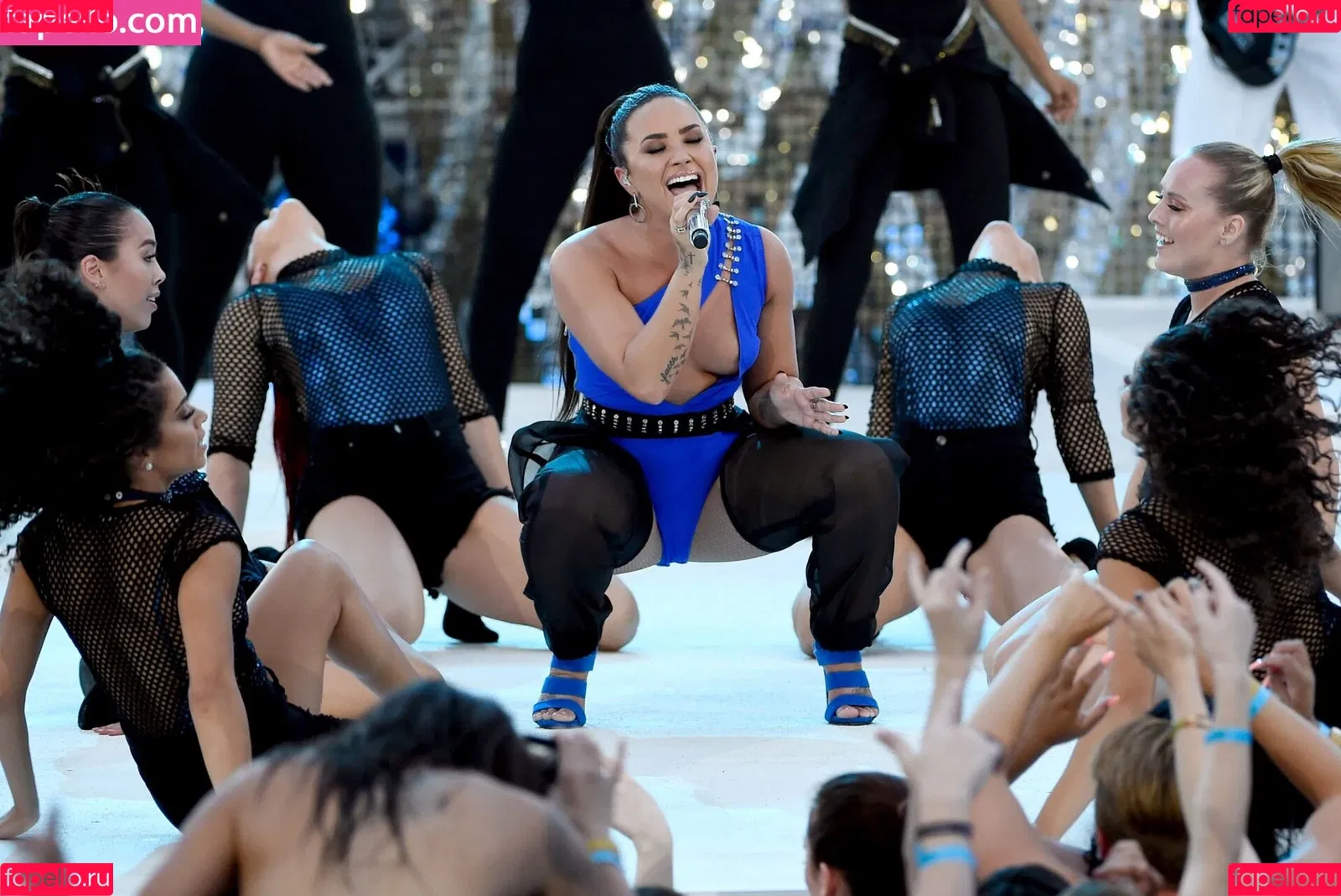 Demi Lovato / ddlovato Onlyfans Photo Gallery 