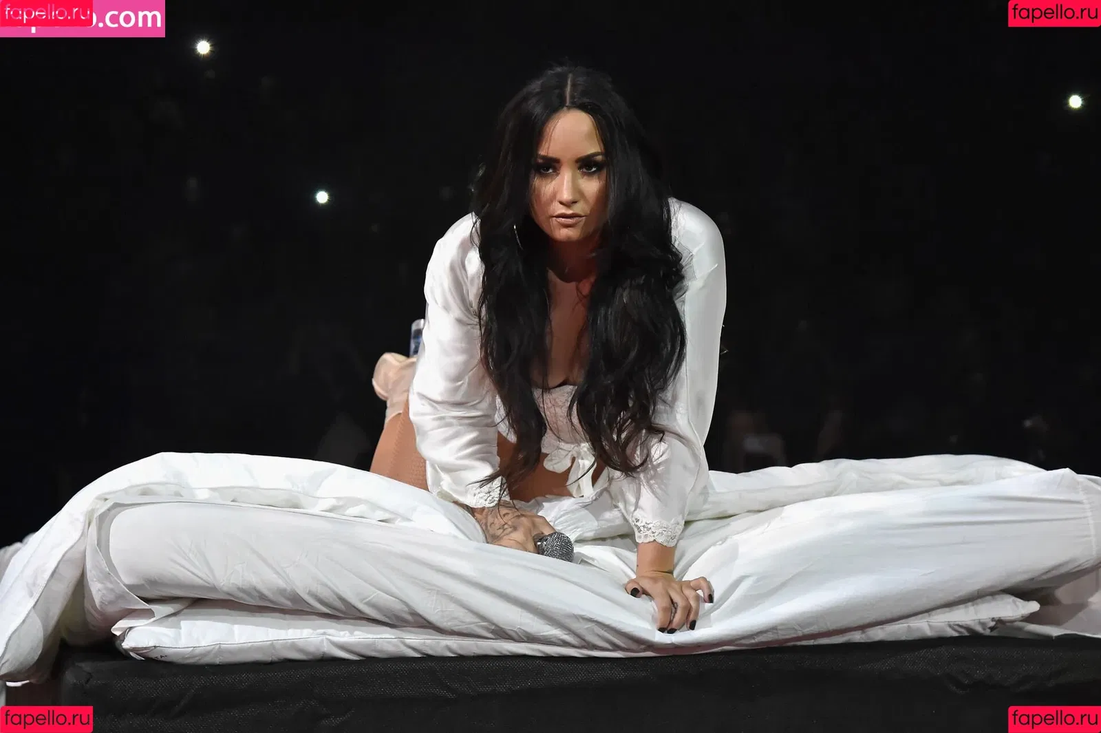 Demi Lovato / ddlovato Onlyfans Photo Gallery 
