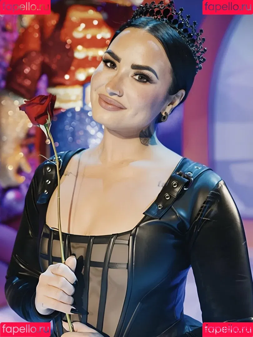 Demi Lovato / ddlovato Onlyfans Photo Gallery 