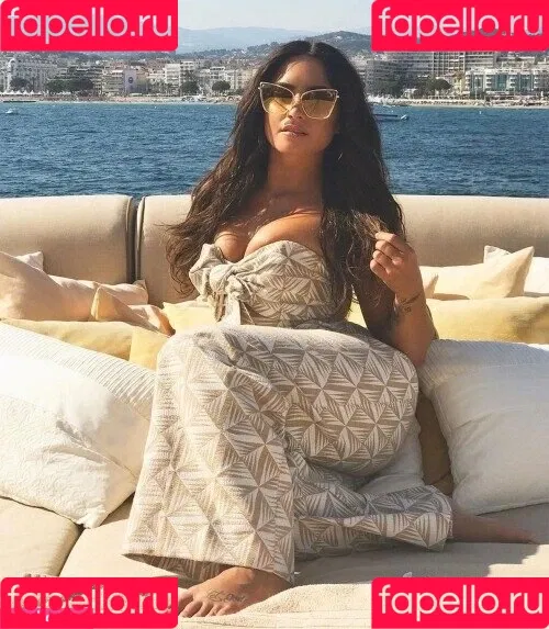 Demi Lovato / ddlovato Onlyfans Photo Gallery 