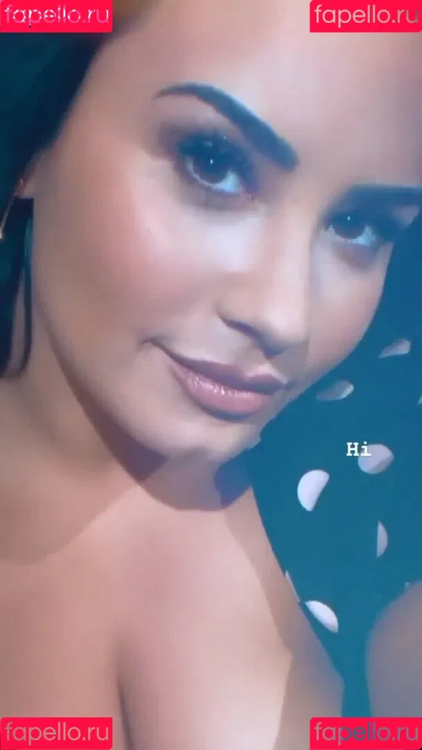 Demi Lovato / ddlovato Onlyfans Photo Gallery 