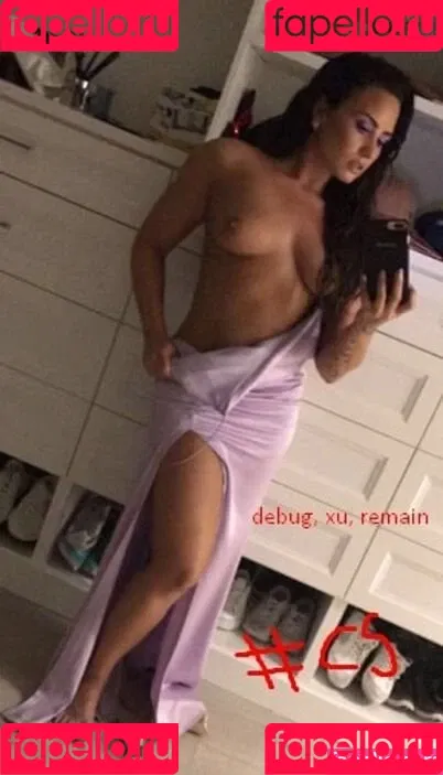 Demi Lovato / ddlovato Onlyfans Photo Gallery 
