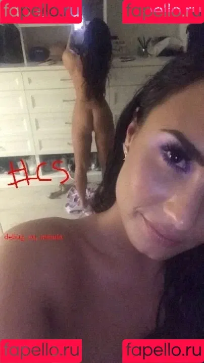 Demi Lovato / ddlovato Onlyfans Photo Gallery 