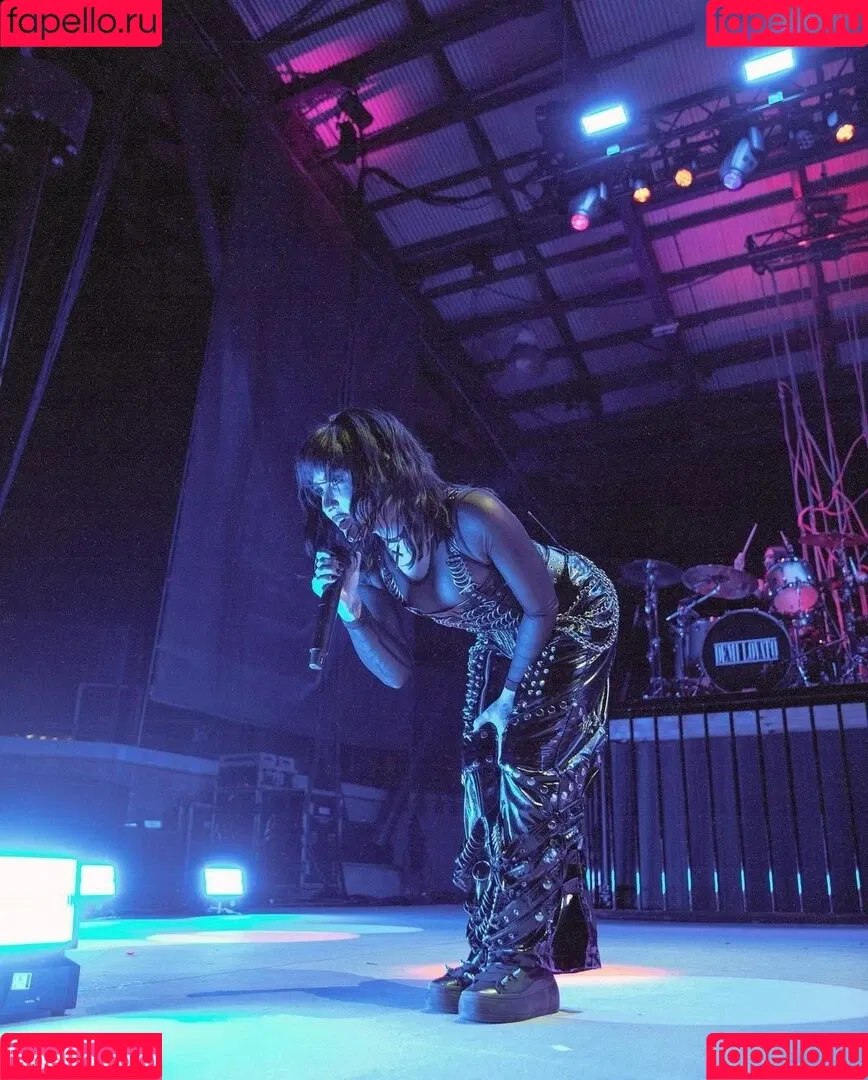 Demi Lovato / ddlovato Onlyfans Photo Gallery 