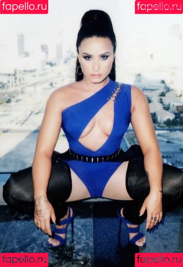 Demi Lovato / ddlovato Onlyfans Photo Gallery 