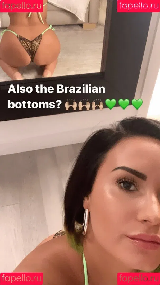 Demi Lovato / ddlovato Onlyfans Photo Gallery 