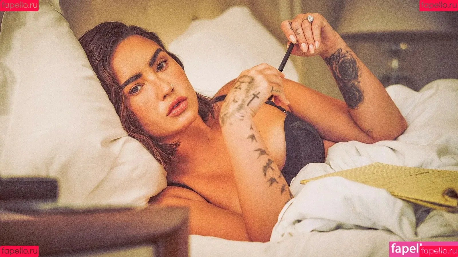 Demi Lovato / ddlovato Onlyfans Photo Gallery 