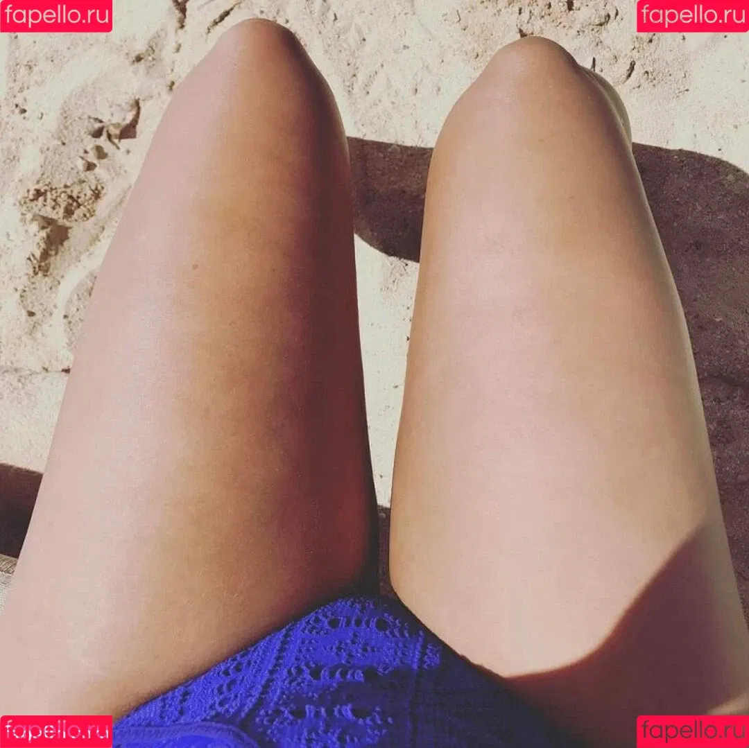 Demi Lovato / ddlovato Onlyfans Photo Gallery 