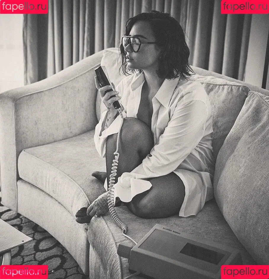 Demi Lovato / ddlovato Onlyfans Photo Gallery 
