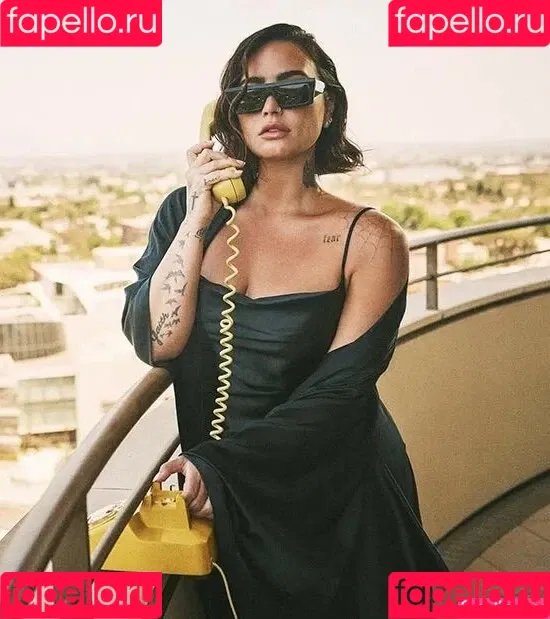 Demi Lovato / ddlovato Onlyfans Photo Gallery 