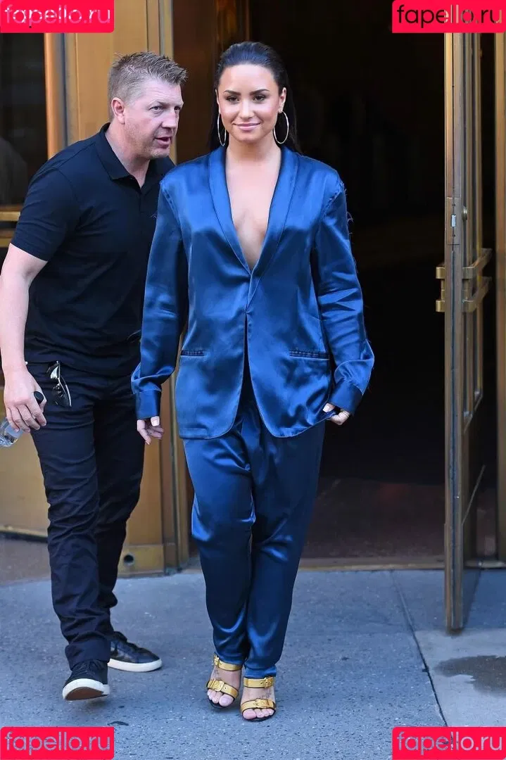 Demi Lovato / ddlovato Onlyfans Photo Gallery 