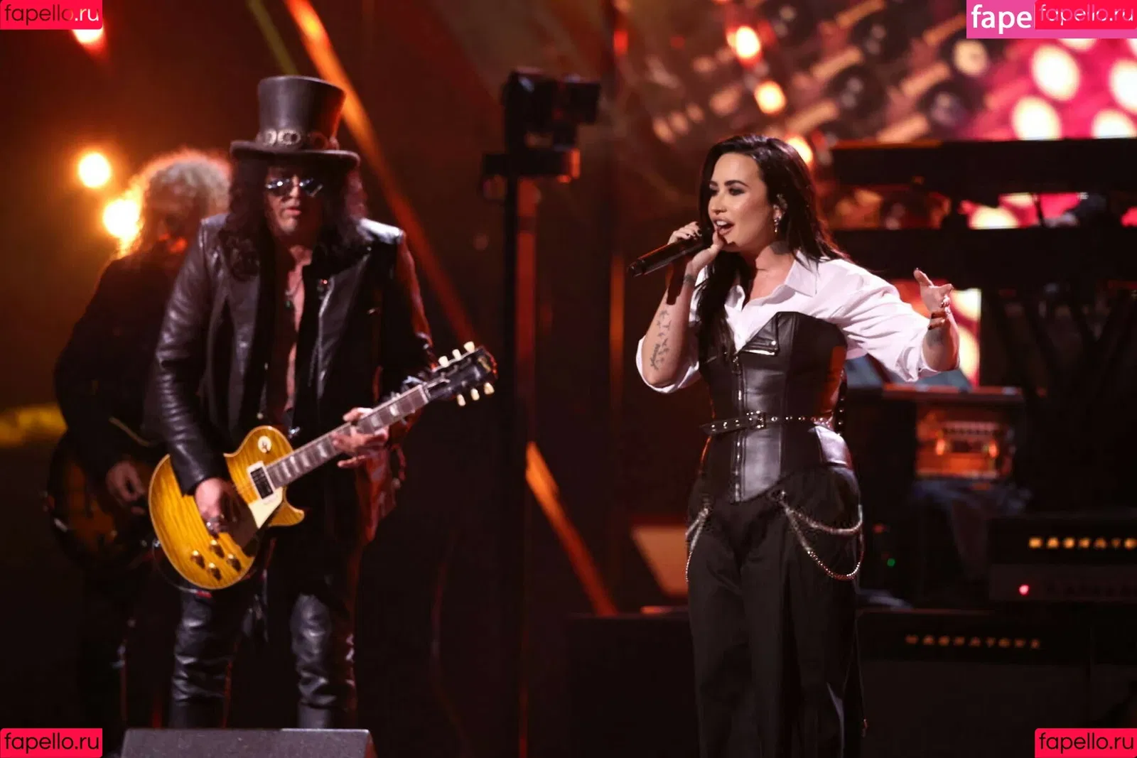 Demi Lovato / ddlovato Onlyfans Photo Gallery 