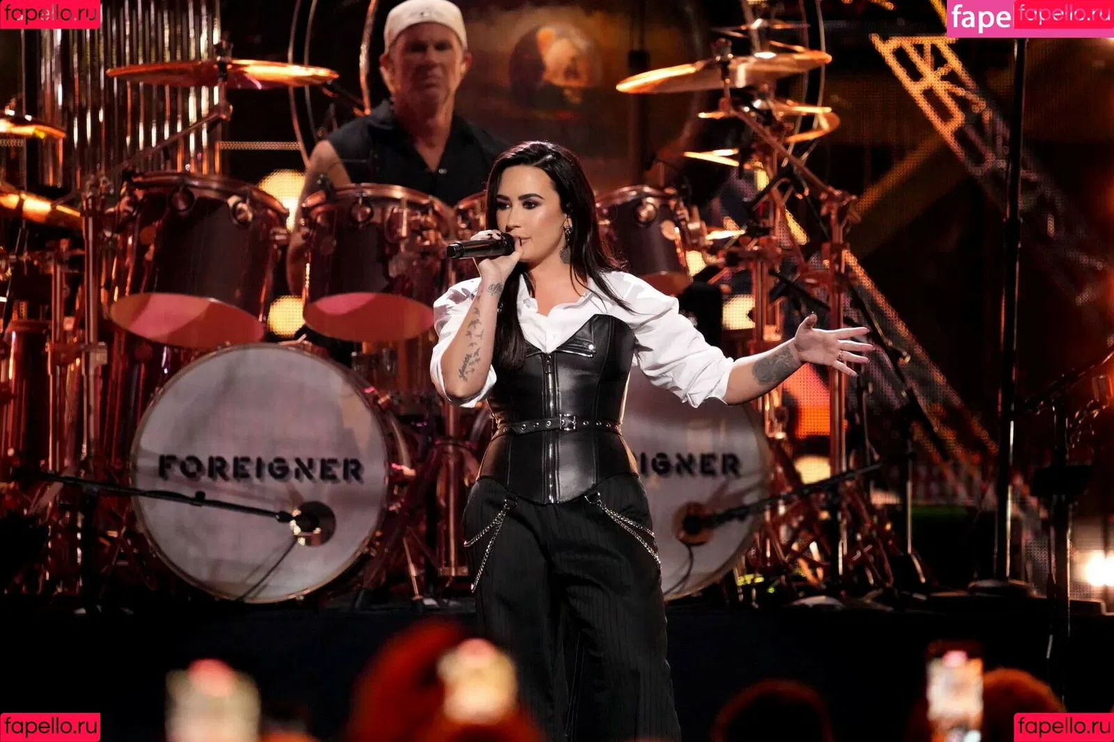 Demi Lovato / ddlovato Onlyfans Photo Gallery 