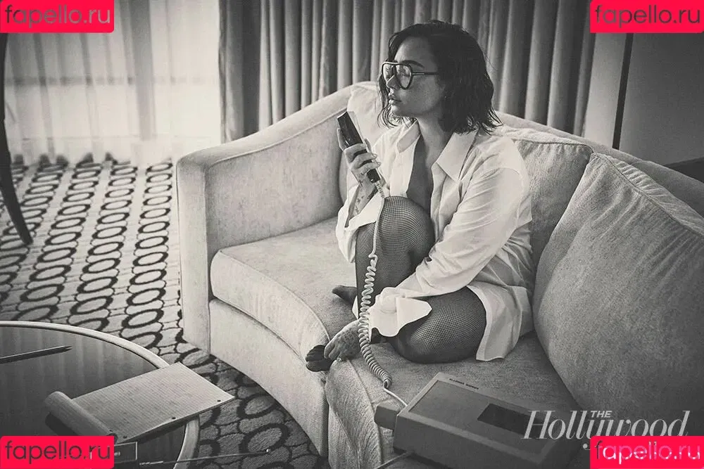 Demi Lovato / ddlovato Onlyfans Photo Gallery 