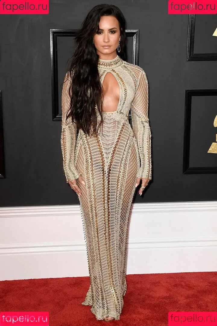 Demi Lovato / ddlovato Onlyfans Photo Gallery 