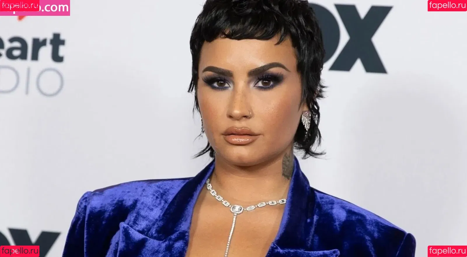 Demi Lovato / ddlovato Onlyfans Photo Gallery 