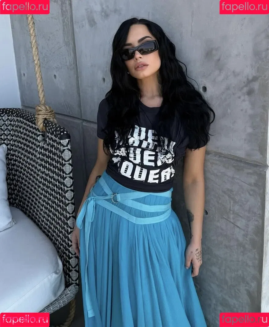 Demi Lovato / ddlovato Onlyfans Photo Gallery 