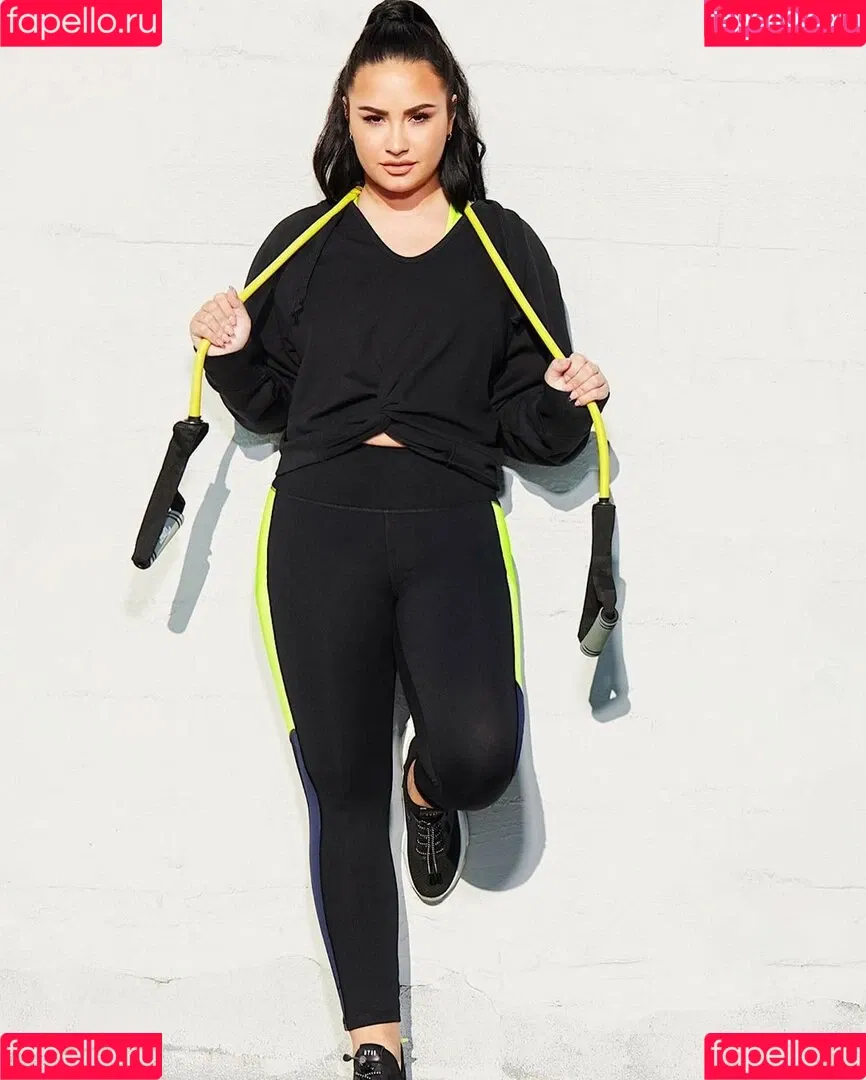Demi Lovato / ddlovato Onlyfans Photo Gallery 