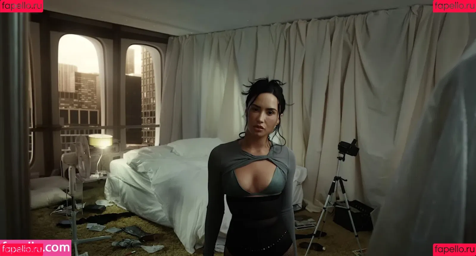 Demi Lovato / ddlovato Onlyfans Photo Gallery 