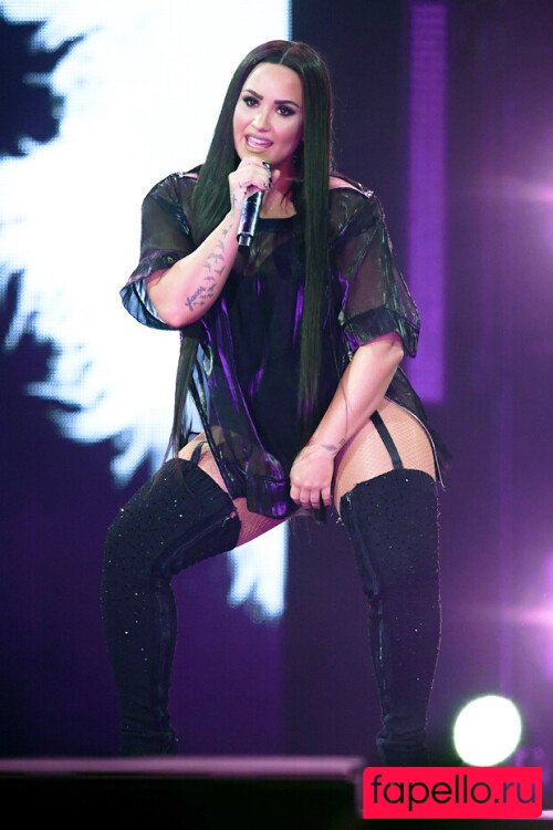 Demi Lovato Nude Onlyfans Photo 26