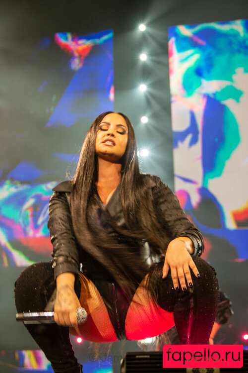 Demi Lovato Nude Onlyfans Photo 24