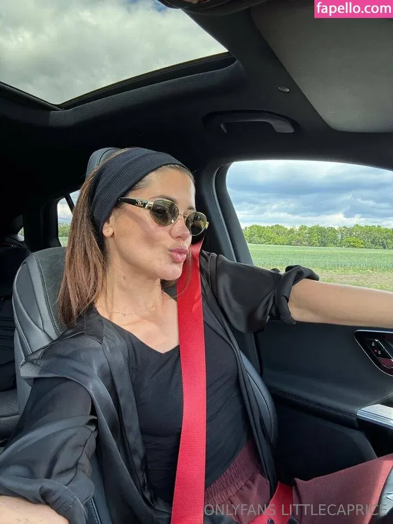 little.caprice.official / littlecaprice Onlyfans Photo Gallery 