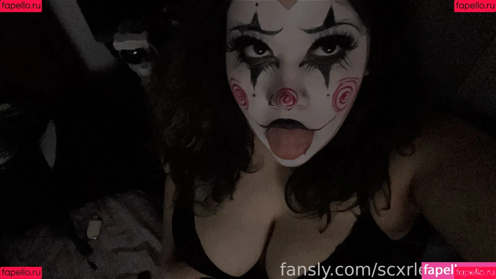 mrettaxe / scxrlettalatar Onlyfans Photo Gallery 