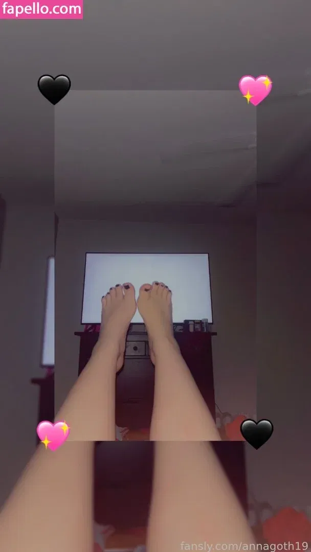 mrettaxe / scxrlettalatar Onlyfans Photo Gallery 