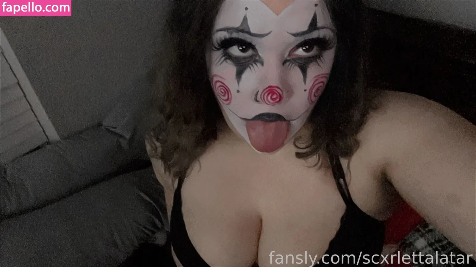 mrettaxe / scxrlettalatar Onlyfans Photo Gallery 