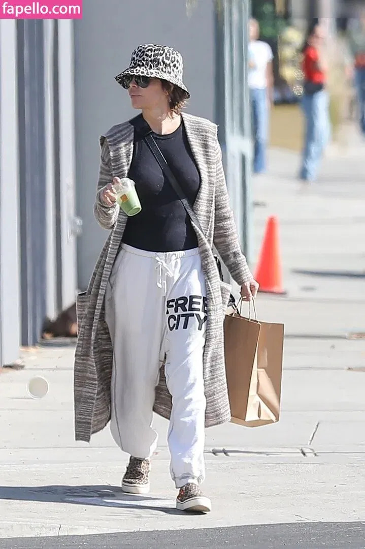 Lisa Rinn Onlyfans Photo Gallery 