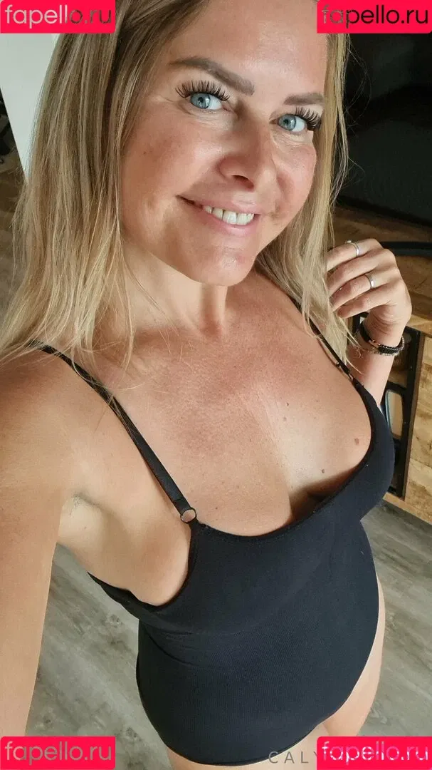 caly.morgan7 / calymorgan Onlyfans Photo Gallery 