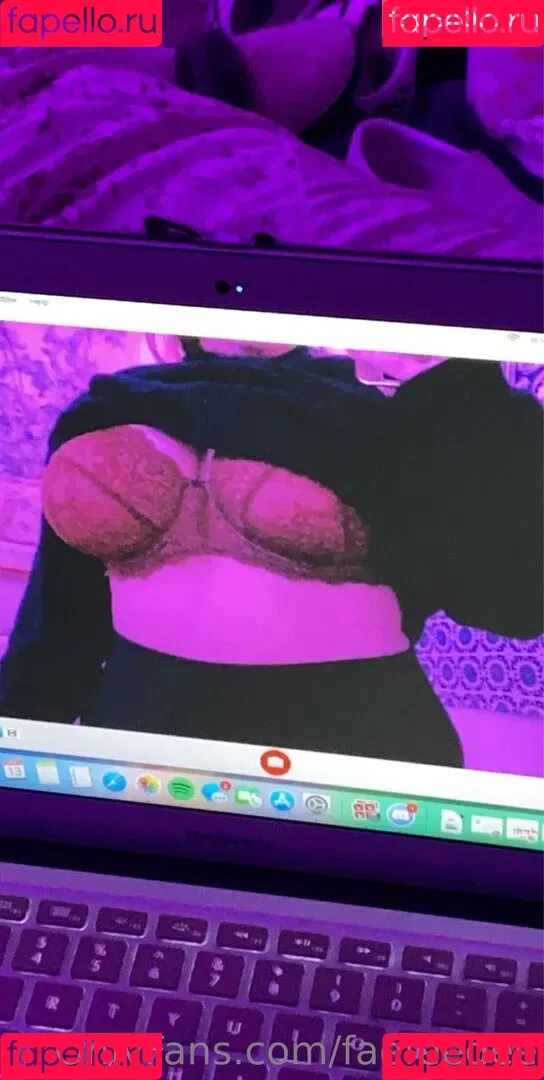 faefeedee / fyeefyee Onlyfans Photo Gallery 