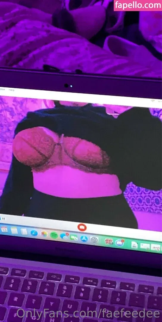 faefeedee / fyeefyee Onlyfans Photo Gallery 